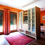 Garni Winzerhof Hoedl 게스트하우스