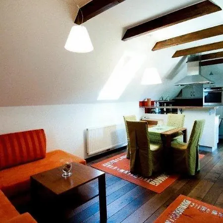 Garni Winzerhof Hoedl بيت ضيافة Wagna