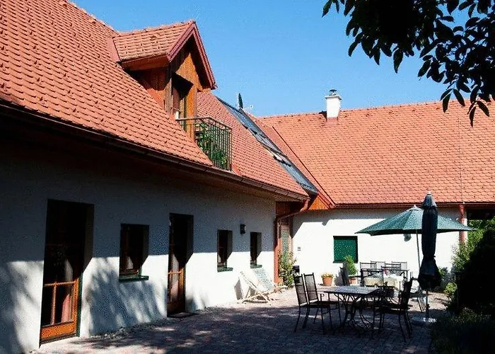 Garni Winzerhof Hoedl 4*